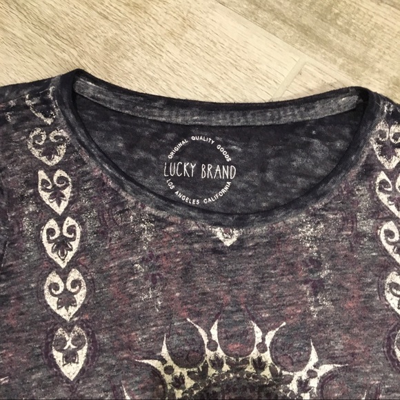 HP 🎉 Lucky Brand Medallion Burnout Tee - Picture 2 of 5